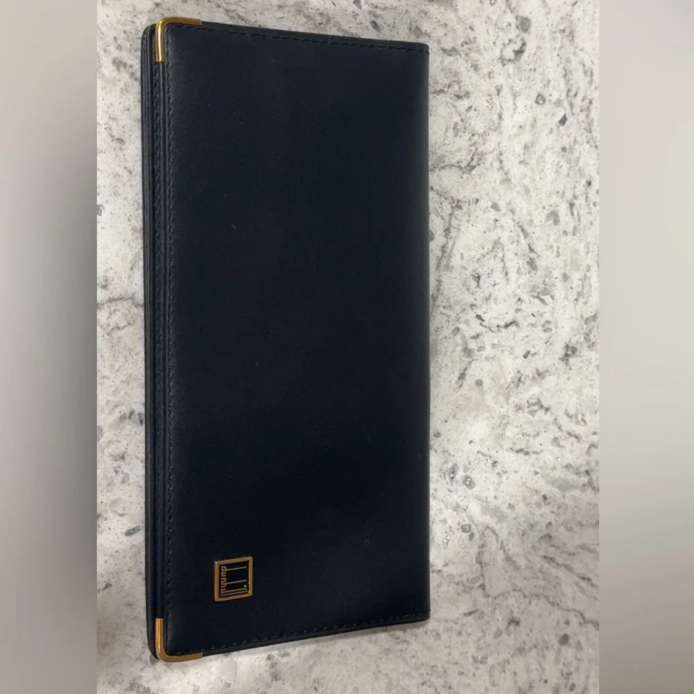 Dunhill Long Billfold Logo Plate Leather Men’s Wallet
AUTHENTIC LIKE NEW - Picture 6 of 13